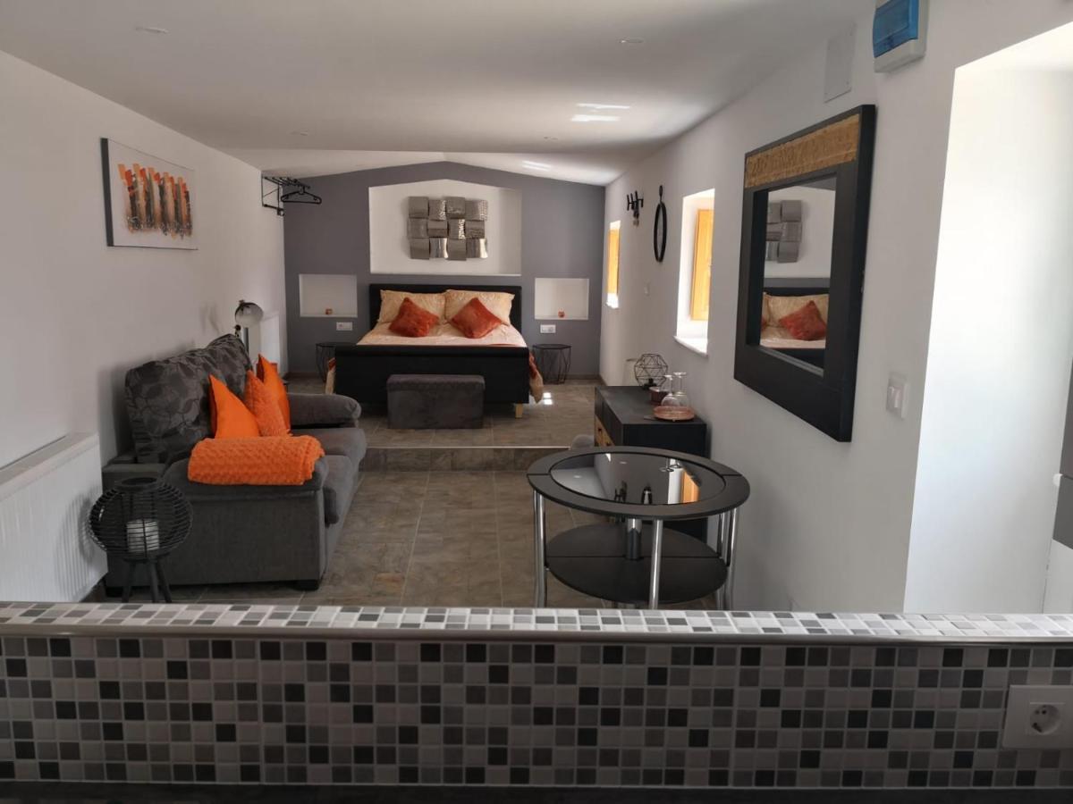 Cortijo Calma - Countryside Peace & Tranquility Apartment Oria Exterior photo